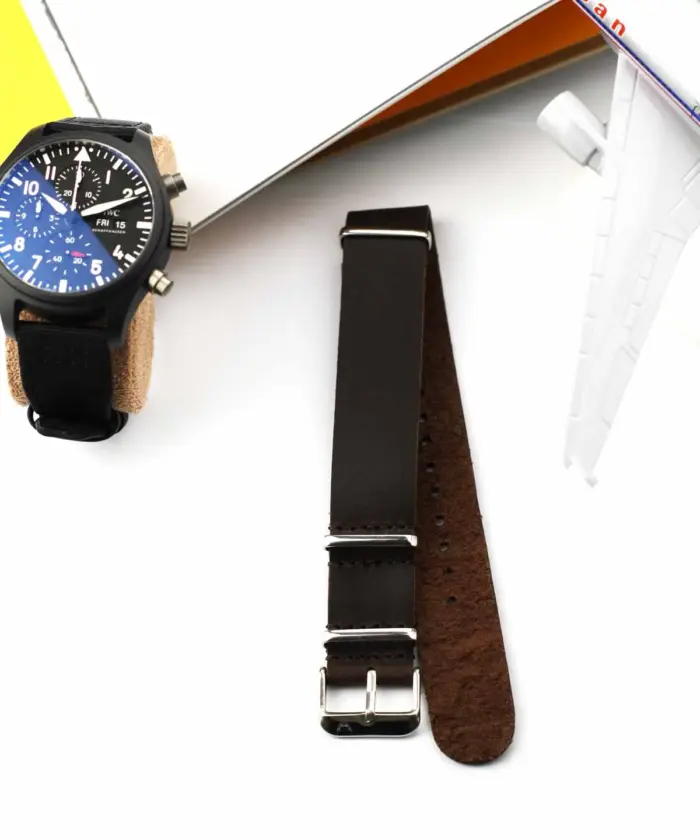 <b>ORNAR</b> <br><small>Leder Nato Strap braun</small> – Bild 3
