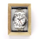 <b>OAK | GRAVEL</b> <br><small>Watch holder wood light grey | 1 watch</small>
