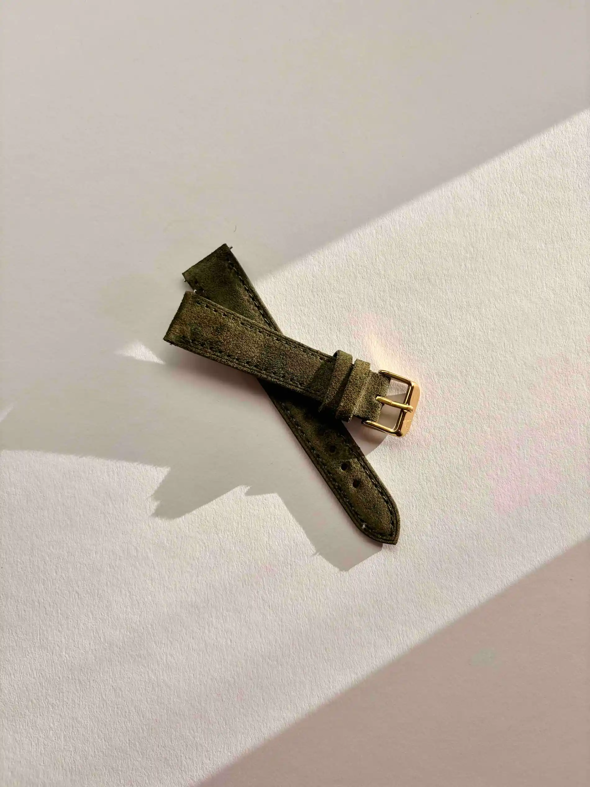 watch strap-suede-dark green-vild-hamburg <b>FICHTE</b> <br><small>Uhrenarmband Wildleder grün</small> – Bild 1