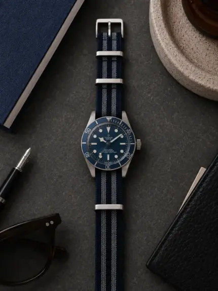 Navy blue-grey premium NATO strap from vild Hamburg, mounted on a Tudor Black Bay Fifty-Eight Ref. 79030B and stylishly shown from above.